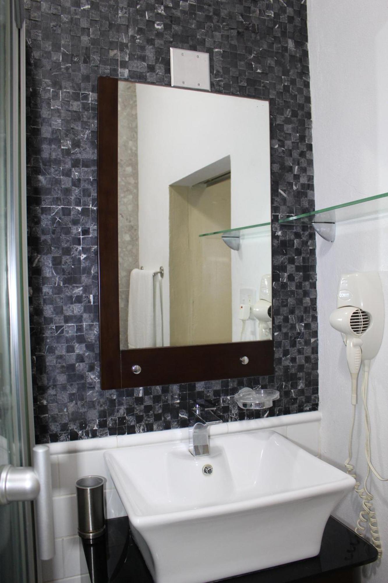 Lower Price, More Style, Discount Studio In San Juan,Pr, Beach, Free Bikes (Adults Only) Rum bild