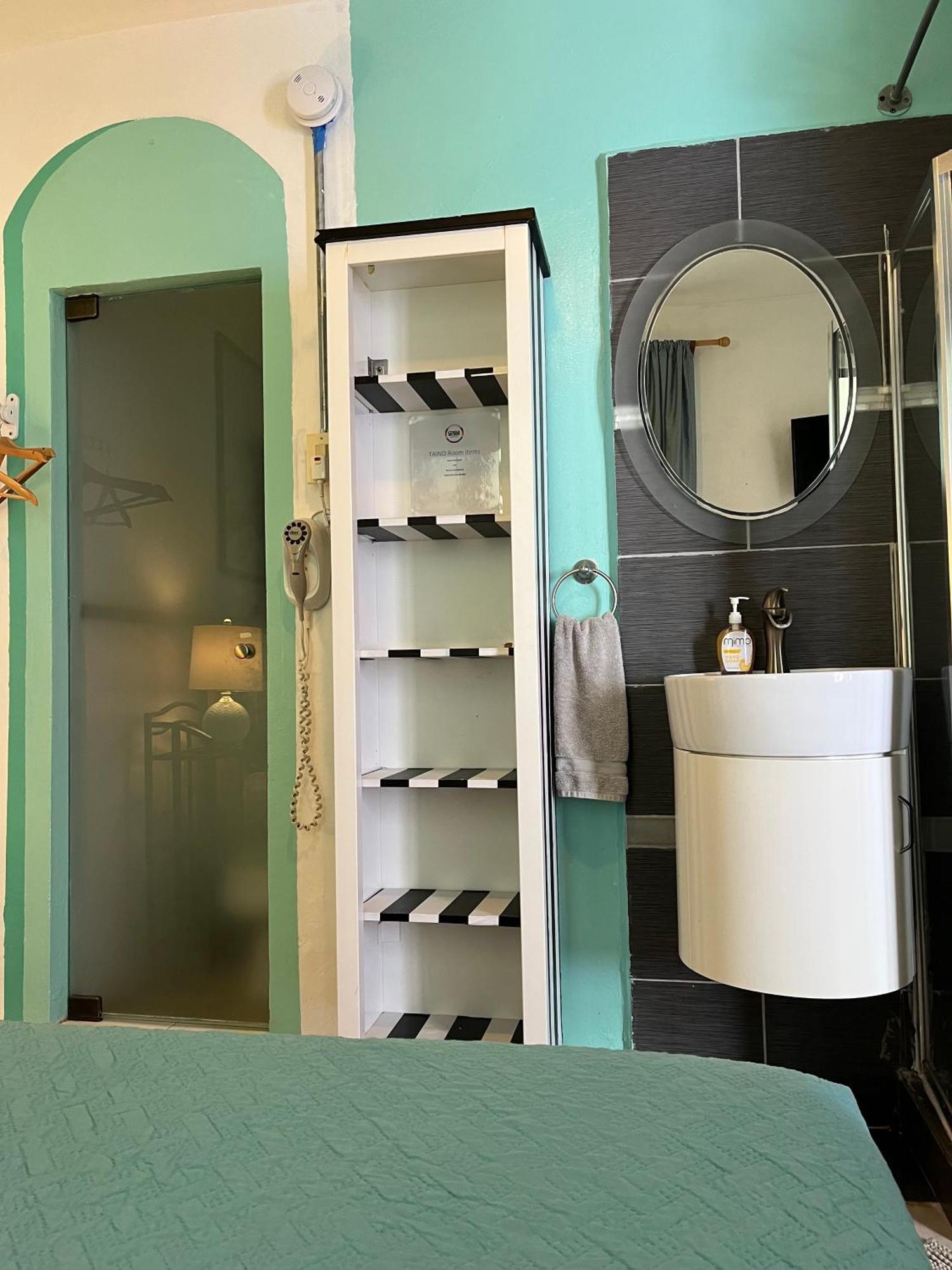 Lower Price, More Style, Discount Studio In San Juan,Pr, Beach, Free Bikes (Adults Only) Exteriör bild